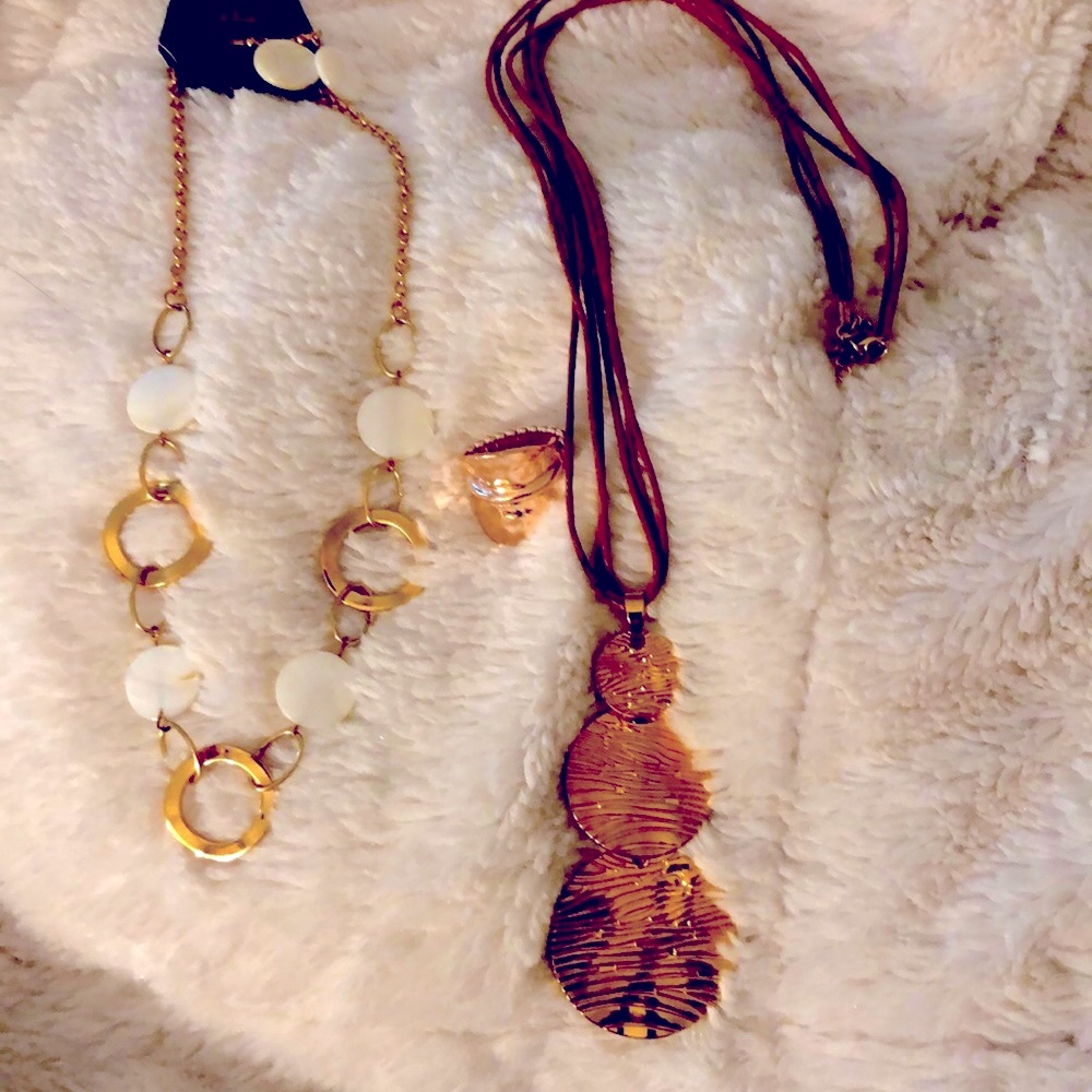 Paparazzi Faux Rose Gold and Pearl Earrings/Necklaces/Ring Jewelry Set